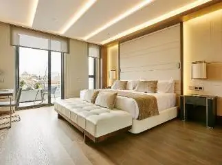Five-star Hotel